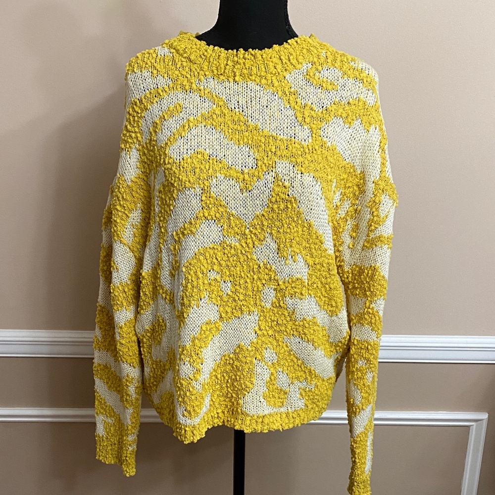 Vibrant Yellow and White Knit Sweater - Picture 3 of 12
